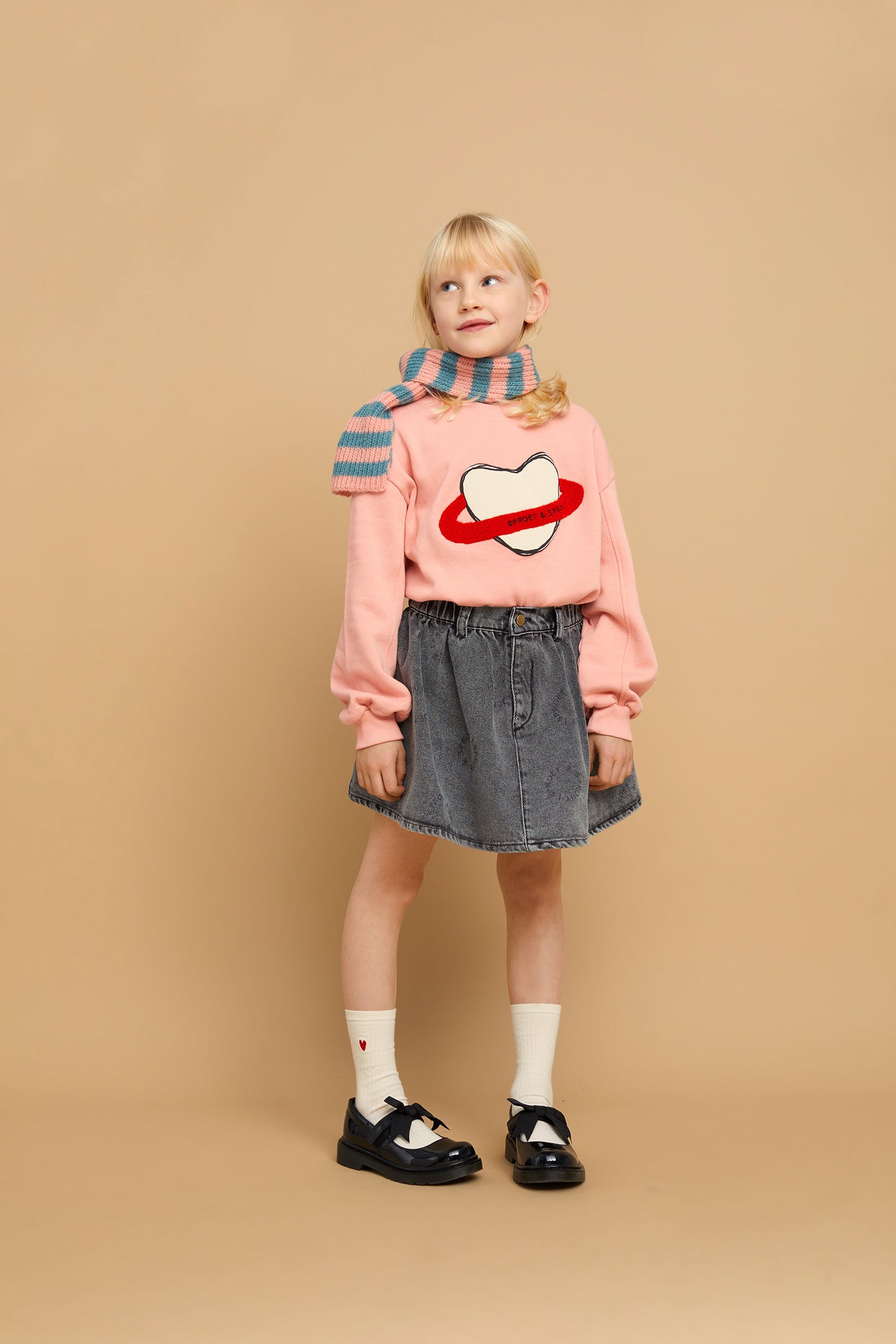 Sweater met hart cosmos