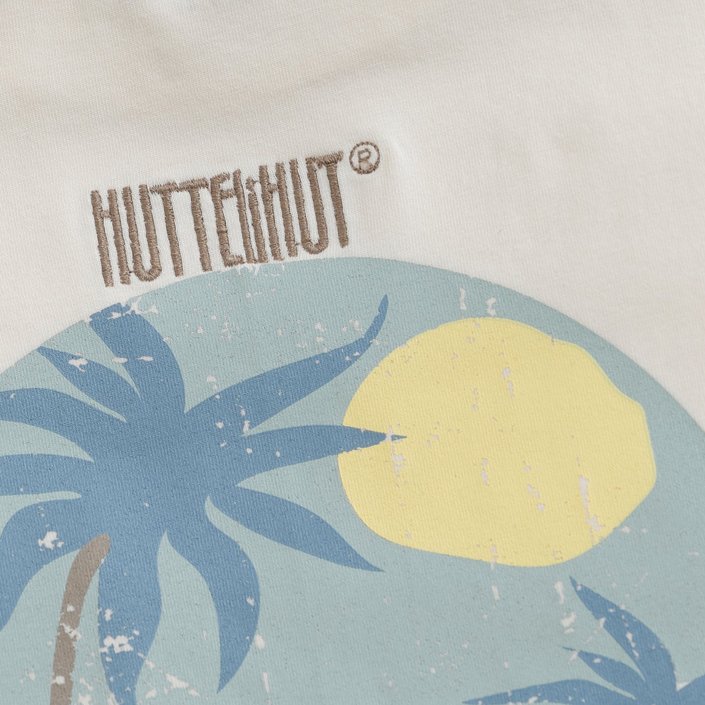 T-shirt  Every day is a holiday