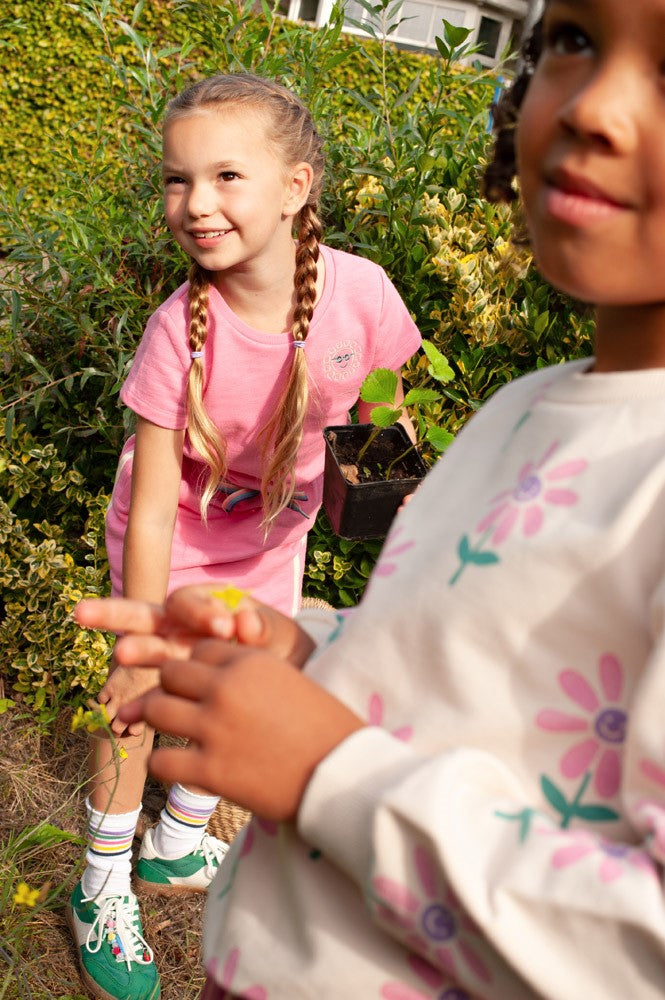 Sweater flowers offwhite
