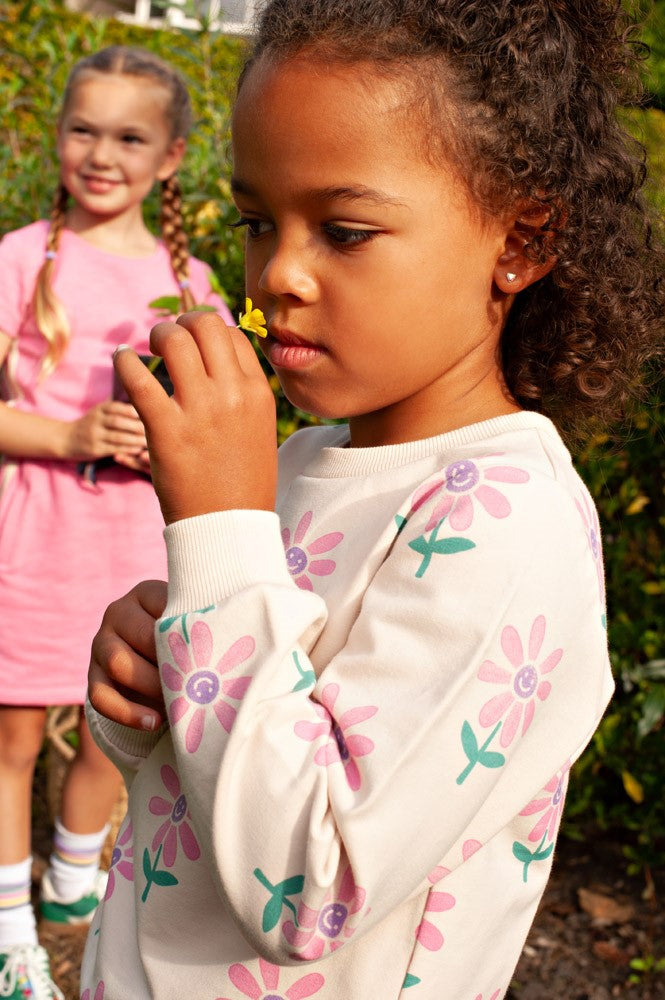 Sweater flowers offwhite