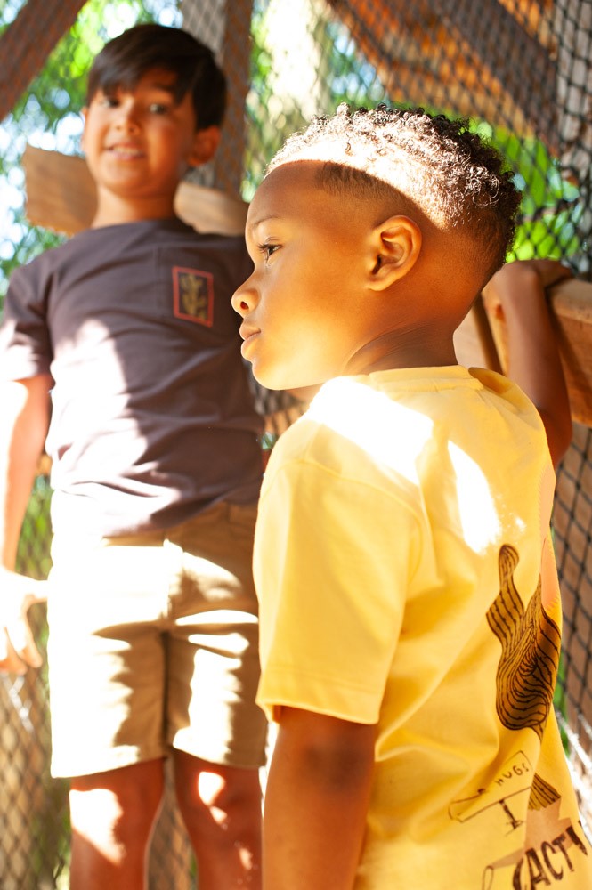 T-shirt Desert Fiesta geel