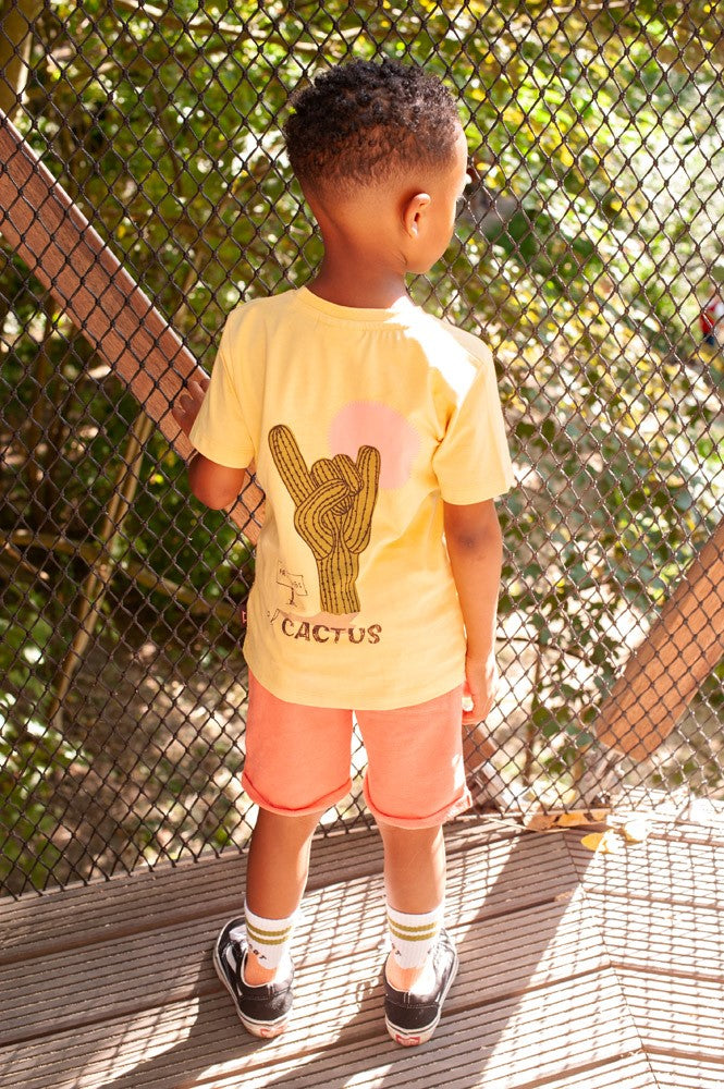 T-shirt Desert Fiesta geel