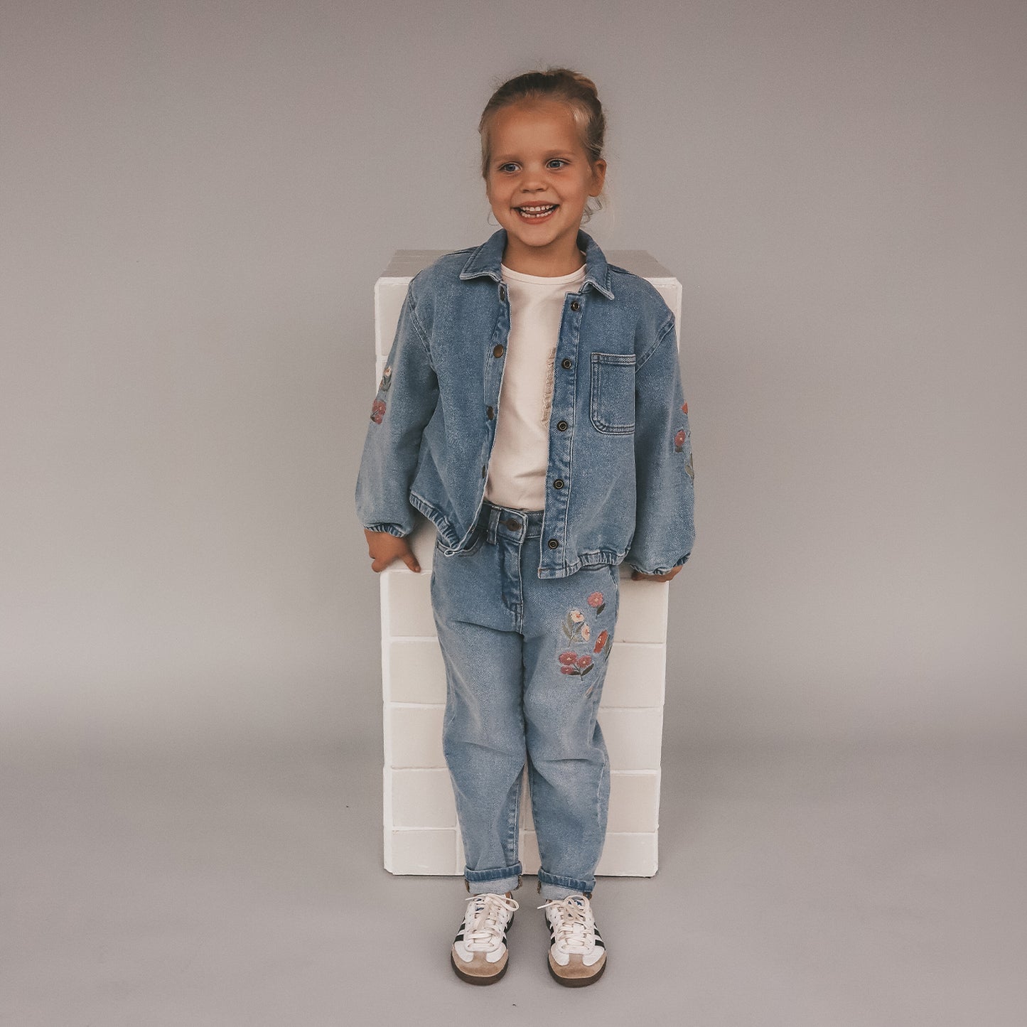 Embroidery Jacket Blue Denim