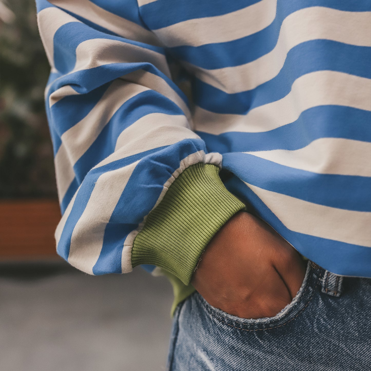 oversized sweater stripes blue Mom