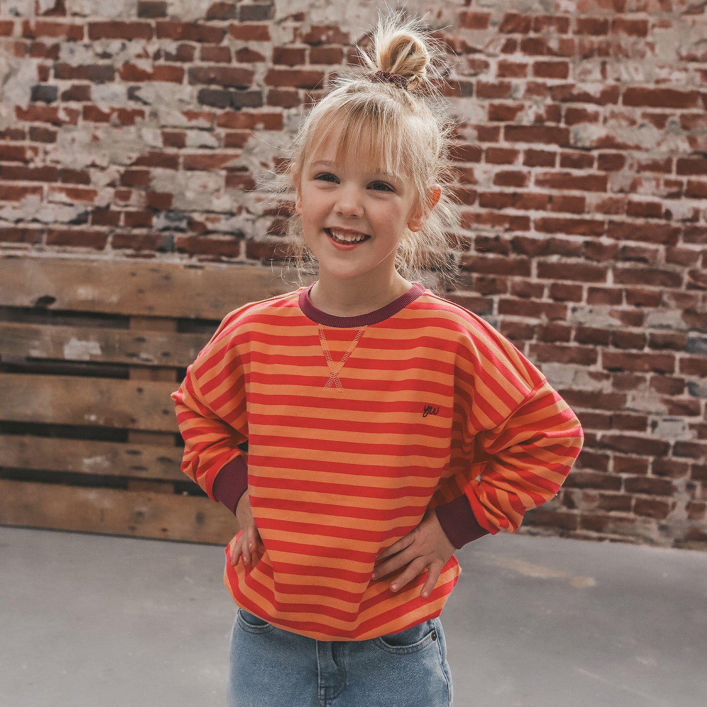 oversized sweater stripes pink