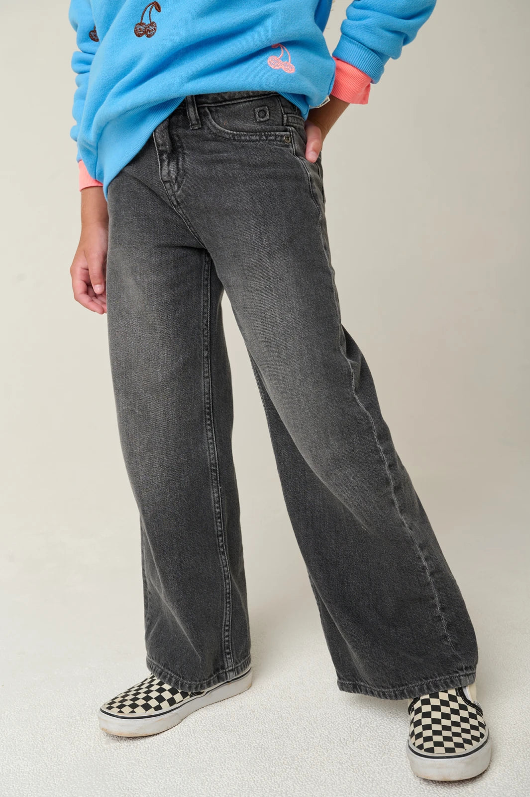 Jara grey wide
