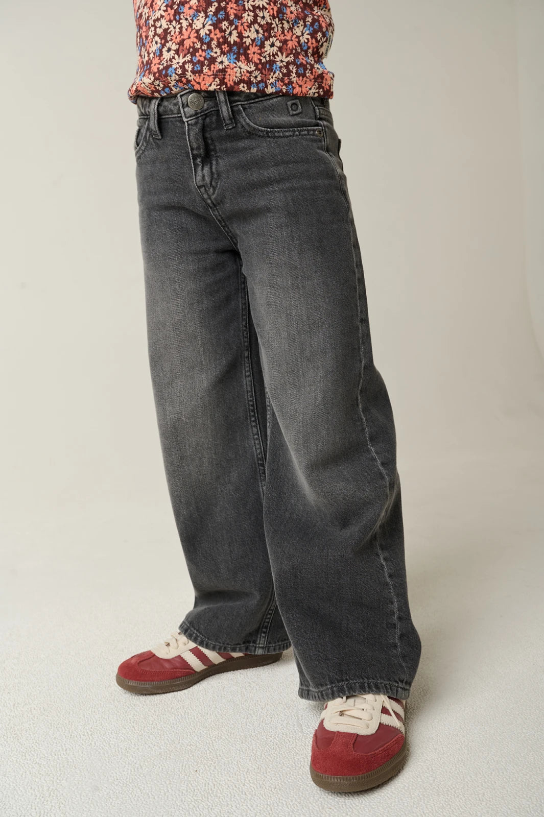 Jara grey wide